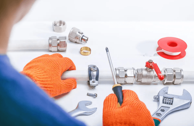 Benefits of Hiring Plumbing Contractors