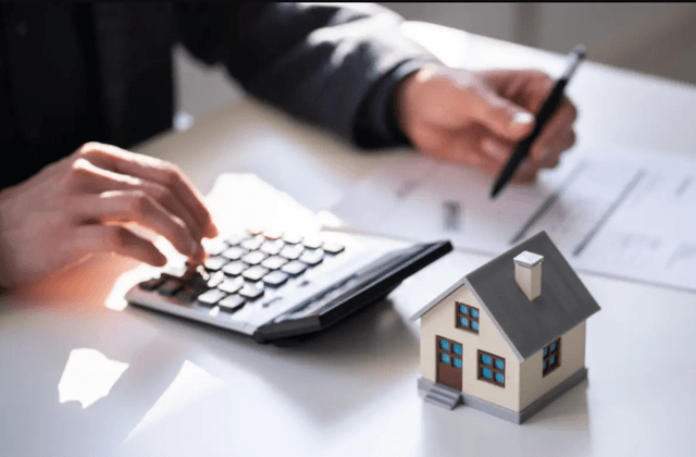 Who's a Property Valuer?