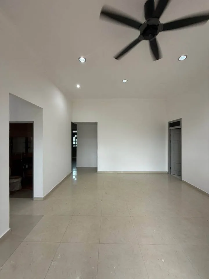 Shop for sale in Sector 61, Gurgaon