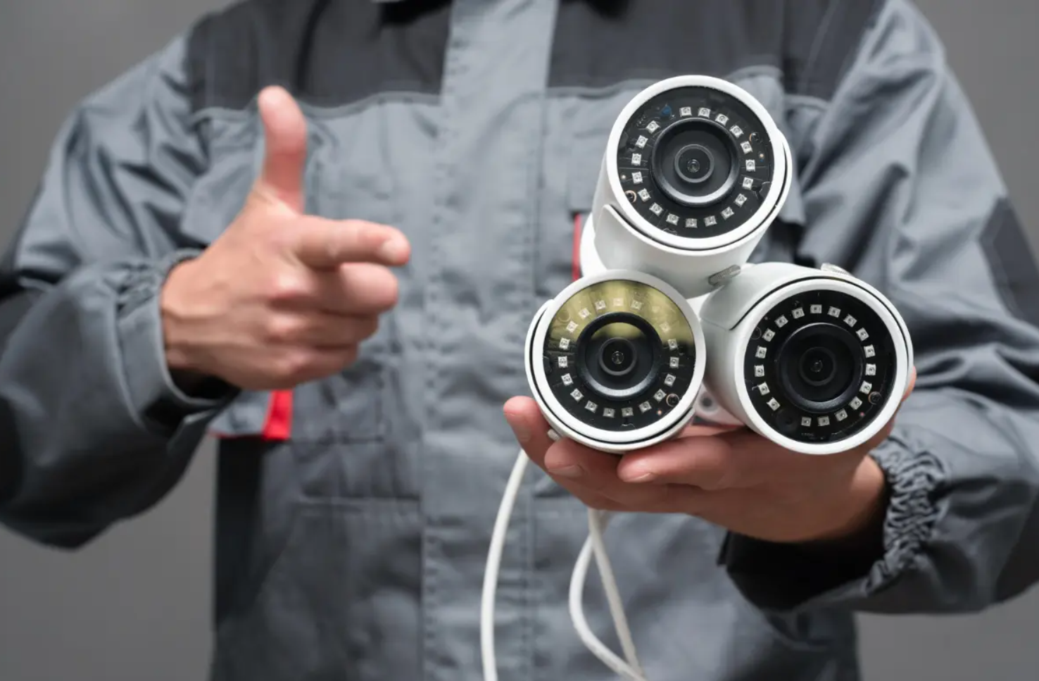 Find top CCTV dealers for reliable surveillance solutions